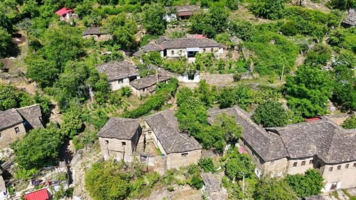Honey-House “Kastrioti” Përmet Exterior foto