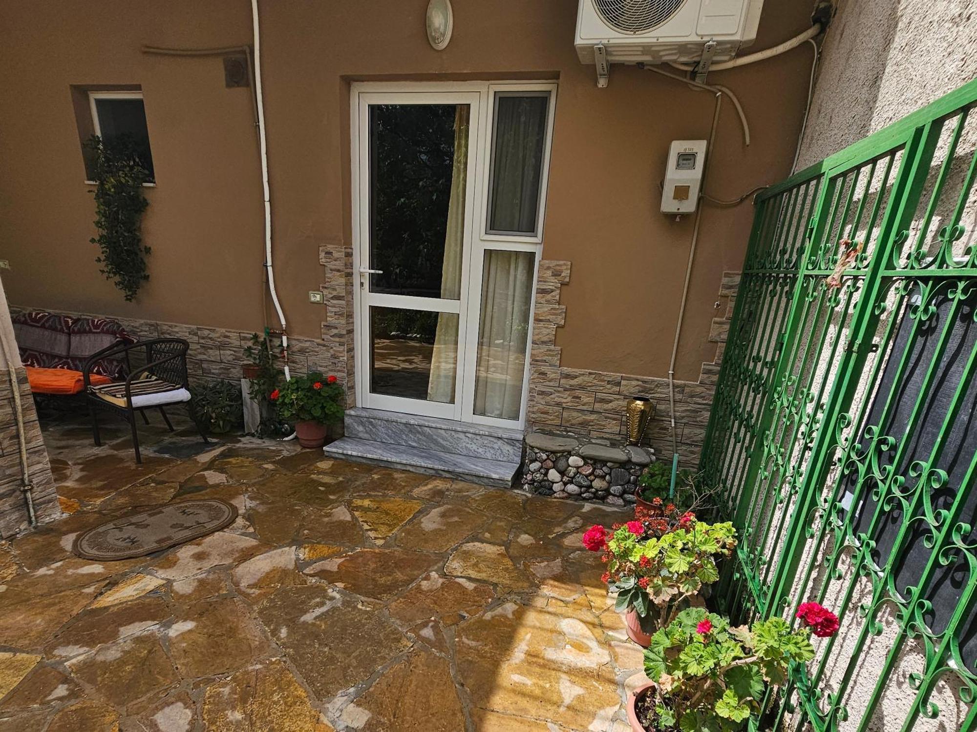 Honey-House “Kastrioti” Përmet Exterior foto